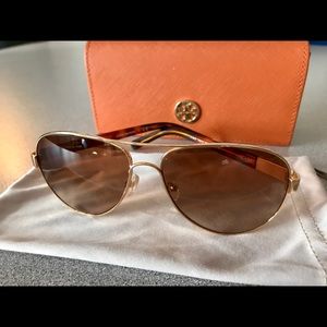 Tory Burch Aviator Sunglasses